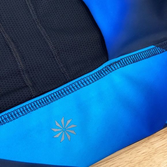 Athleta Sport Bra Keyhole Back‎ Reflective Logo Geometric Black Blue Size S - Picture 3 of 10
